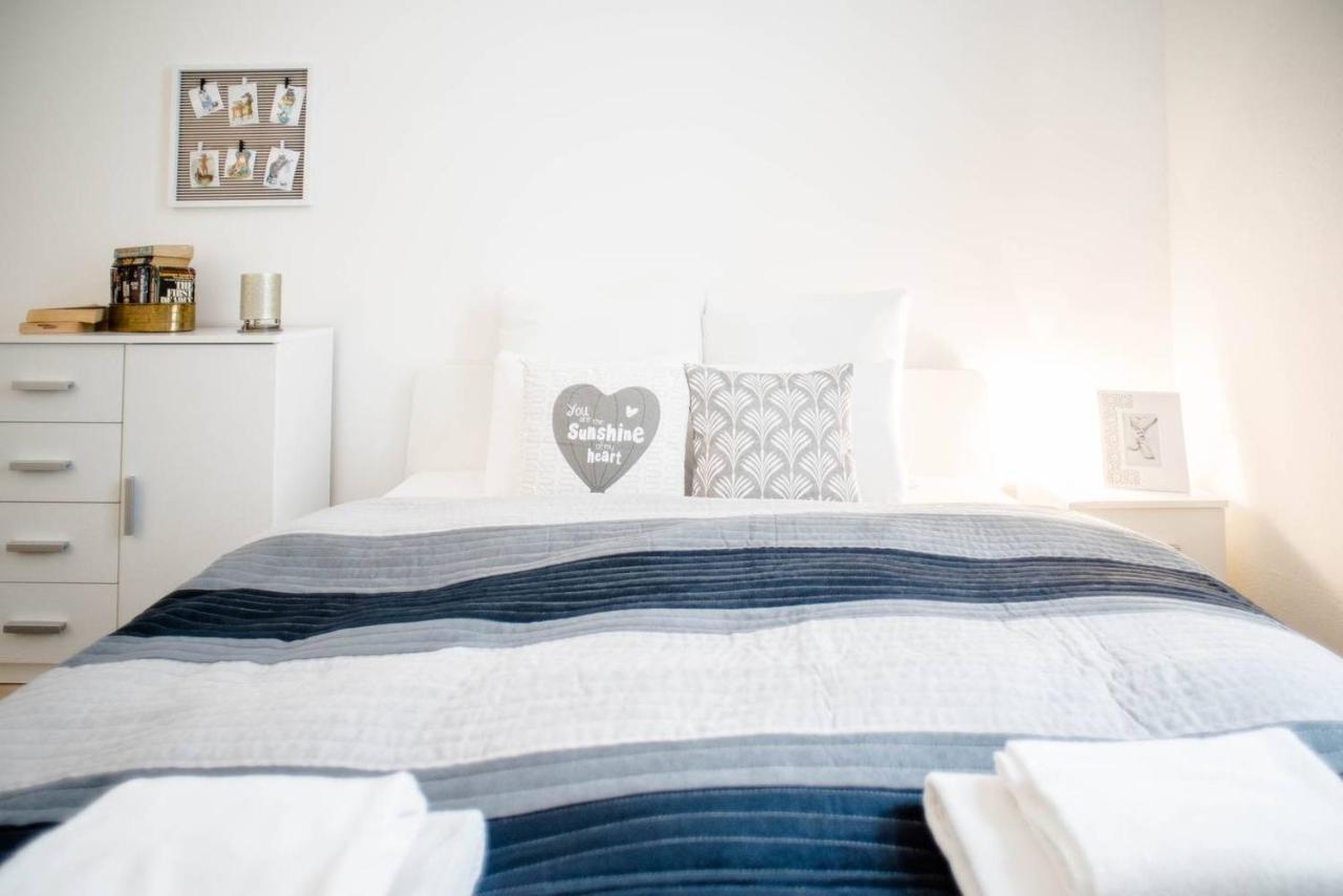 Comfy, Renewed 3 Bedroom Apt In Center 布达佩斯 外观 照片