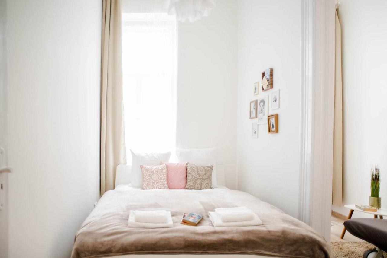 Comfy, Renewed 3 Bedroom Apt In Center 布达佩斯 外观 照片